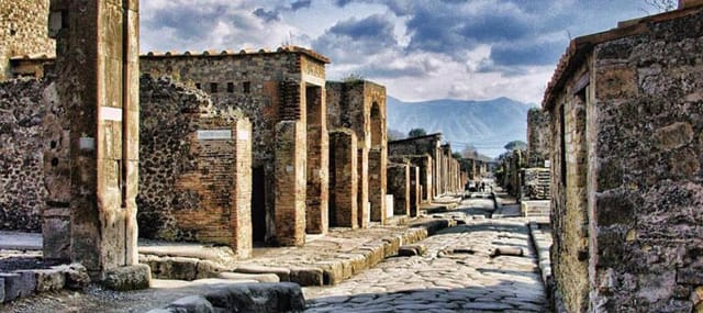 Pompeii Guided Tour